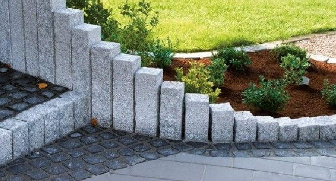10247